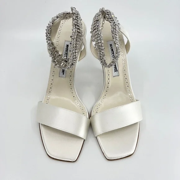 MANOLO BLAHNIK Parinasan Embellished Sandals - Picture 4 of 12